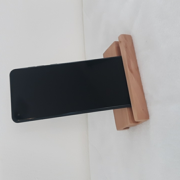 Phone/Tablet Holder - Picture 3 of 6